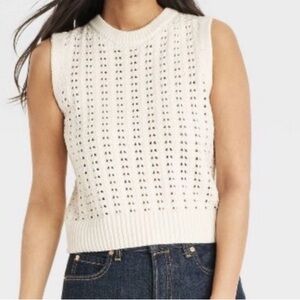 Women’s Openwork Sweater Vest.   Cream. L